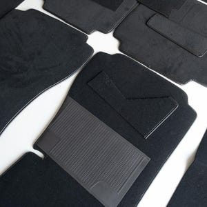 Mercedes W114 W115 Sedan Carpet set for 220D 240D 250 280D 1967 - 76 BLACK