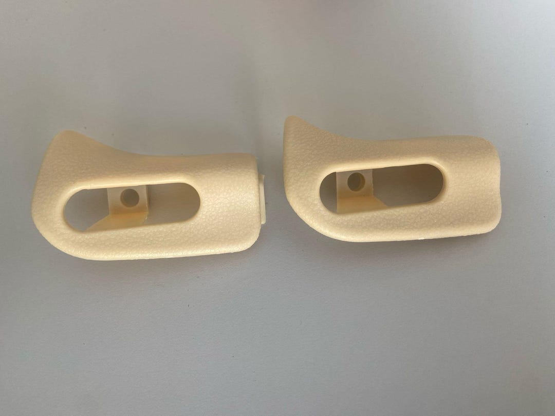 thumbnail interactive-video image 1 of Pair Of Beige Sun Visor Trim Caps For Mercedes Benz R129 SL500 SL600 – OE 1298110561, Vintage Euro Parts 1 of 2