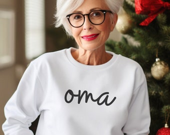 Cozy Cursive Oma Sweatshirt, Oma Crewneck Sweater, Oma Shirt, Oma Gifts for Oma, Mothers Day German Grandmother, Oma To Be Baby Announcement