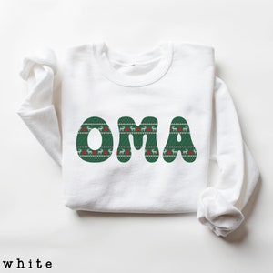 Cozy Christmas Oma Sweatshirt, Oma Holiday Crewneck Sweater, Oma Shirt, Oma Gifts for Oma, Mothers Day German Grandmother, Baby Announcement
