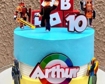 Roblox cake topper - Roblox