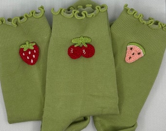 Pack of 3 green trendy grip socks for Pilates, barre, yoga, lagree or dance