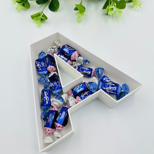 Bandeja de cartas rellenable, caja de 13,5" para mesa, decoraciones con números para cumpleaños, bandeja de números vacía, plato de postre para baby shower, bandeja de golosinas con forma de caja de letras hueca