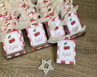 Personalized Keychain Favors, Birthday Favors, Birthday Souvenir, Birthday Gifts, Birthday Party Favor, Baby Shower Favors, Baptism Gifts