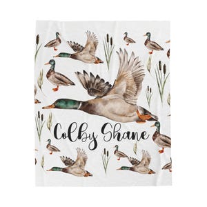 Personalisierte fliegende Stockenten-Samt-Plüschdecke, kundenspezifische Enten-Decke mit Namen, kundenspezifische Decke, Geschenk für Jäger, Stockentenkinderzimmerdekor