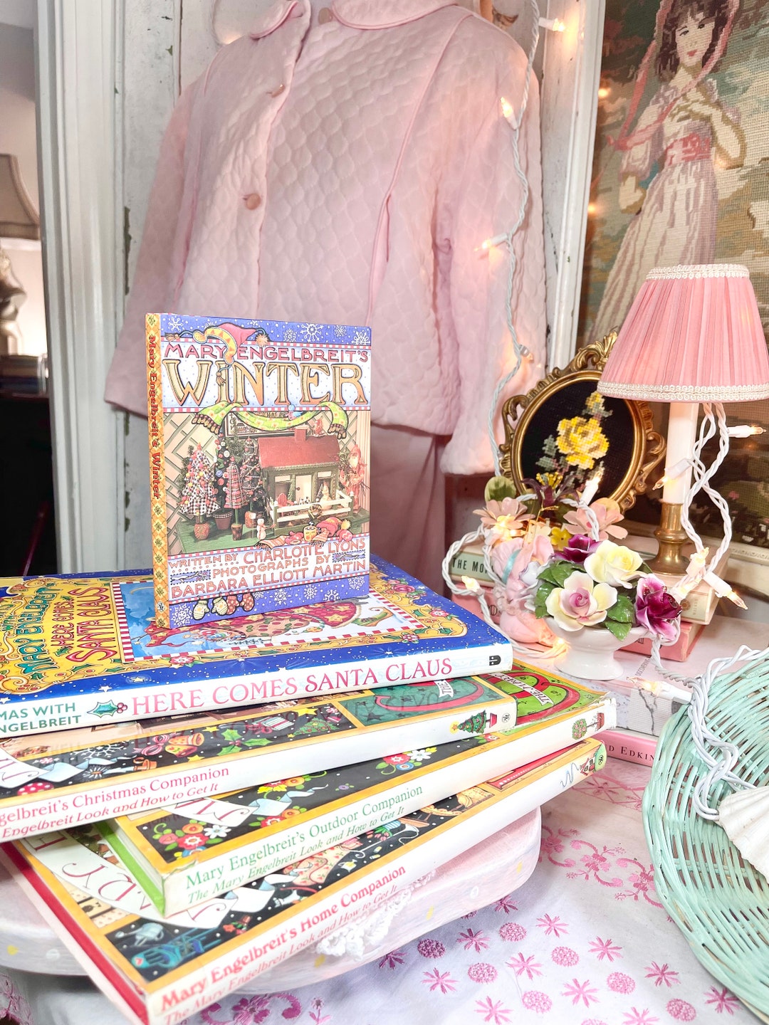 Curated visual reference: Fresh Look at Vintage Mary Engelbreit Adorable Collection Decorating Books