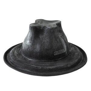 CLOVER HAT