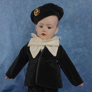 Vintage Junge Porzellanpuppe 36 cm