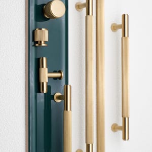 Gold Messing Bar Griffe für Schränke, Massivmessing Schrankbeschläge, Antike Messingschrank Pulls, Rauchgrau Küche Pulls Gunmetall