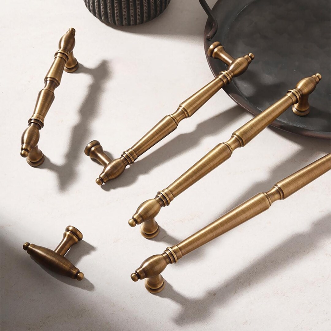 Brass Cabinet Drawer Pull - Antique Brass