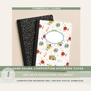 Peut inclure: Deux couvertures de cahiers de composition. L'une présente un motif classique moucheté noir et blanc. L'autre affiche un fond blanc avec un motif coloré de fournitures scolaires, de globes et d'un bus scolaire jaune, incluant une étiquette vide.