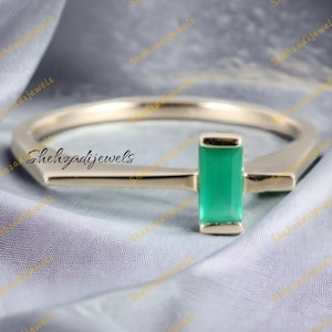 Emerald Ring, Minimalist Ring, Green Stone Ring, Gold Plated Ring, Green Stone Jewelry, Women&#39;s Jewelry, Handmade Ring, Dainty Baguette Ring