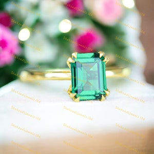 Solitaire Ring, Solid 14K Gold Brilliant 9x7mm Lab Created Emerald Center Engagement Ring, Minimalist Style Anniversary Ring, Promise Rings.