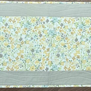 Spring Quilted Table Runner | Summer Table Runner | Quilted Runner | Table Topper |  Quilted Runner |Modern Table Runner | Handmade Gift