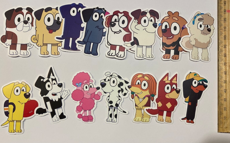 Toyland® Pack De 12 Frozen Botes De Burbujas Con Varitas, Solución De 60ml Y Tapa De Laberinto