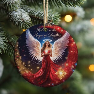 Angelo Credi nella Magia dell'Ornamento di Natale Sublimazione PNG, Ornamento di Natale rotondo PNG, Angelo di Natale png, Ornamento png, Angelo png