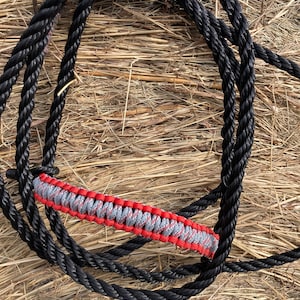 Cabestro de cuerda para vaca, negro con rojo
