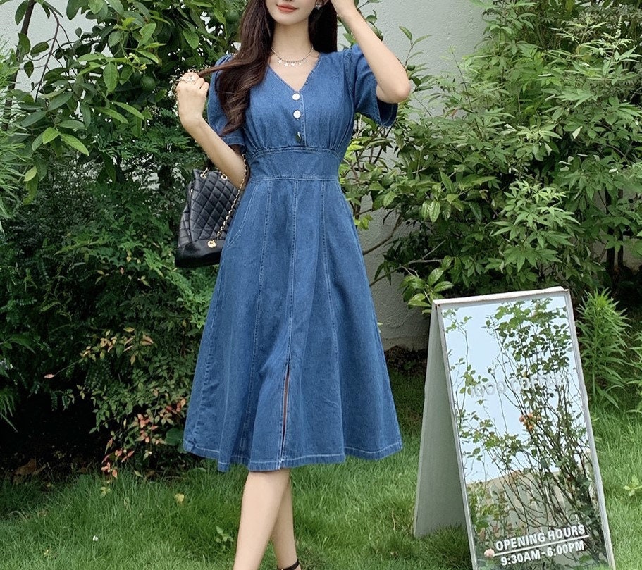 Relaxed V-neck Denim Dress