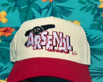 Arsenal F.C Premier League 90’s Vintage Style Snapback Hat (Red Brim)