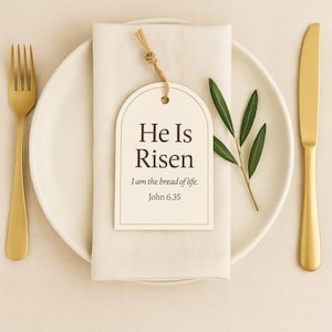 Er ist auferstanden Druckbare Tischkarte oder Geschenkanhänger Christian Ostersonntag Abendessen Auferstehung religiöse Leckerei Namensschild Karwoche Tischdekoration Idee