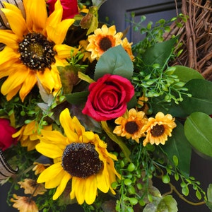 Fall sunflower wreath with red roses and black striped burlap bow sunflower wreath for front door sunflower decor indoor outdoor immagine 7