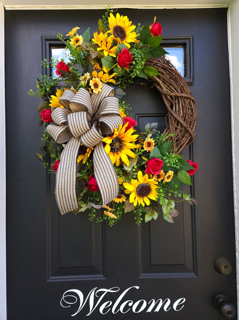 Fall sunflower wreath with red roses and black striped burlap bow sunflower wreath for front door sunflower decor indoor outdoor immagine 5