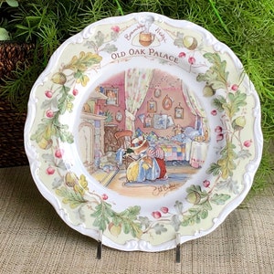Royal Doulton &quot;Old Oak Palace” Plate, The Homes of Load and Lady Woodmouse, England Bone China, Made In England, Jill Barklem 1984 Home Deco