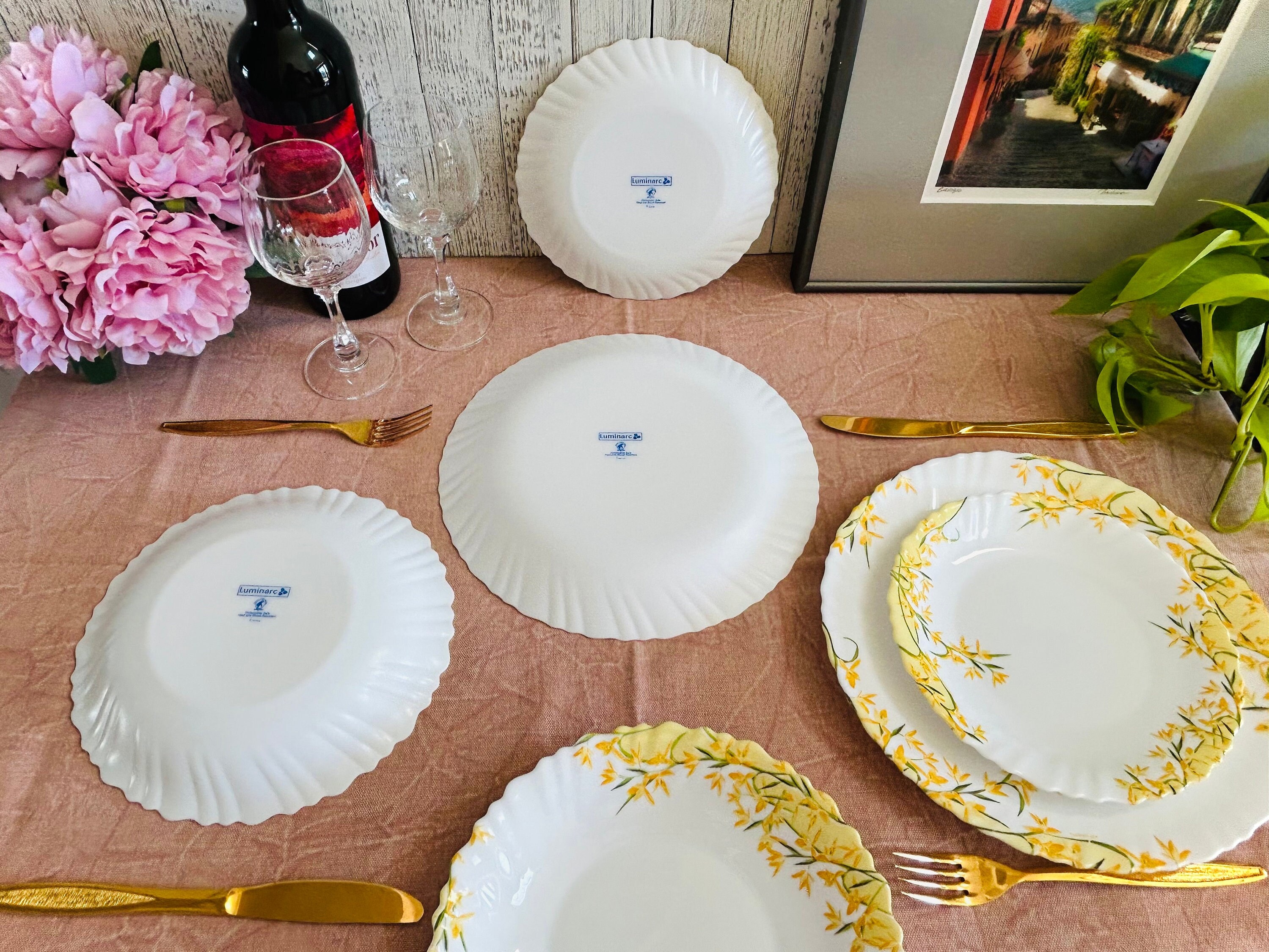 Vintage Luminarc Floral Tableware Set: Tempered Glass Dinnerware