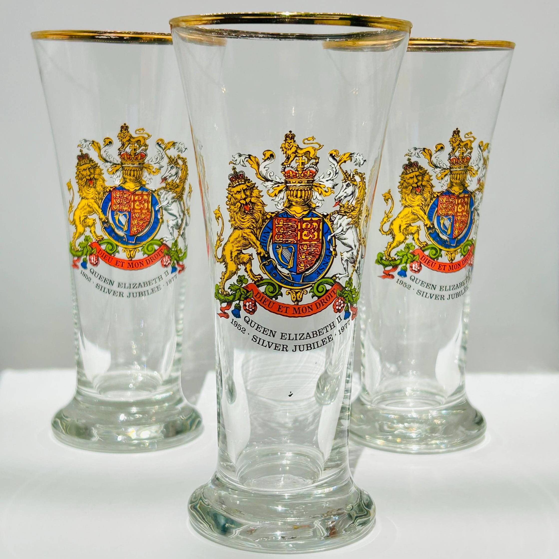 S*y様 Queen Elizabeth Whiskyヴィンテージパブミラー Vintage Queen Elizabeth II Silver Jubilee Tulip Glass - Royal