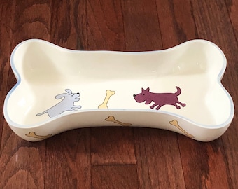 Cuenco de gres para perros Vintage Citation: Plato de hueso Raining Cats and Dogs