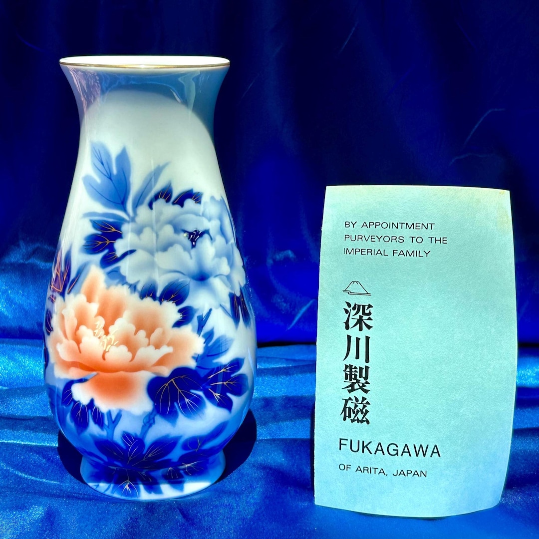 Antique Fukagawa Arita Porcelain Vase: Hand-painted Floral Design
