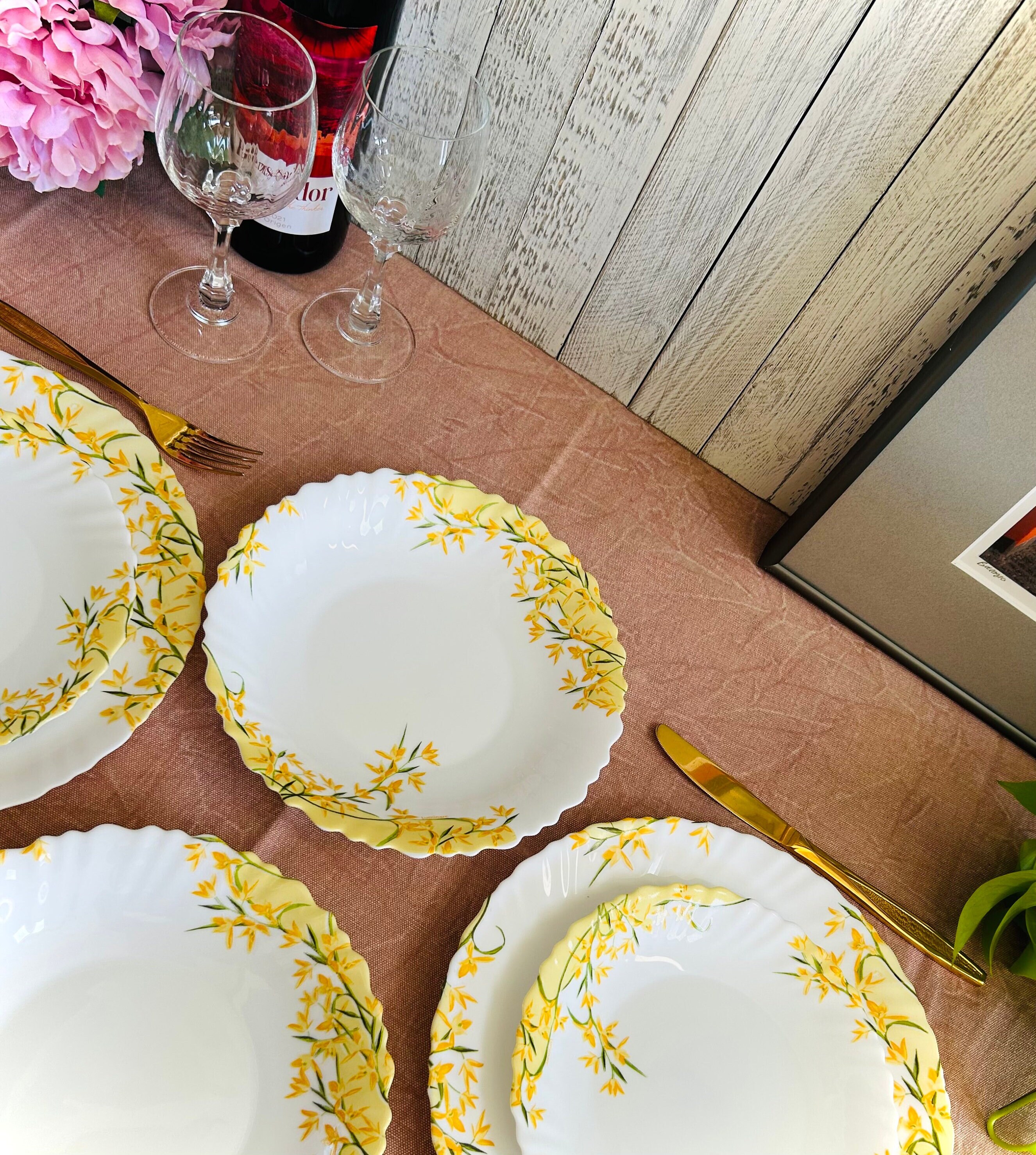 Vintage Luminarc Floral Tableware Set: Tempered Glass Dinnerware
