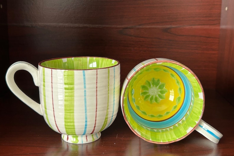 Anthropologie Footed Pedestal Coffee Mug Striped Outside Floral Inside 3 1/2" H 10 Oz bild 1