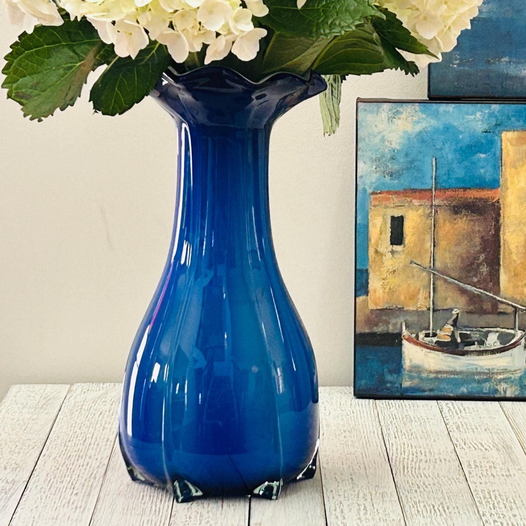 100% Recycled Glass Flower Vase ブルー Vintage Hand-blown Cobalt Blue Glass Vase: Mid-century Modern