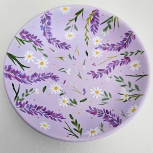 Purple daisy trinket dish, jewellery dish, jewellery bowl, flower bowl, hand painted ceramic dish, gift, gift for her