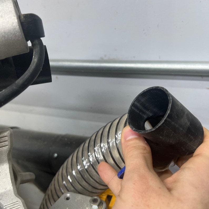 3D Printable DEWALT Mitre Saw Dust Collection 2.5 Hose Adapter 3D