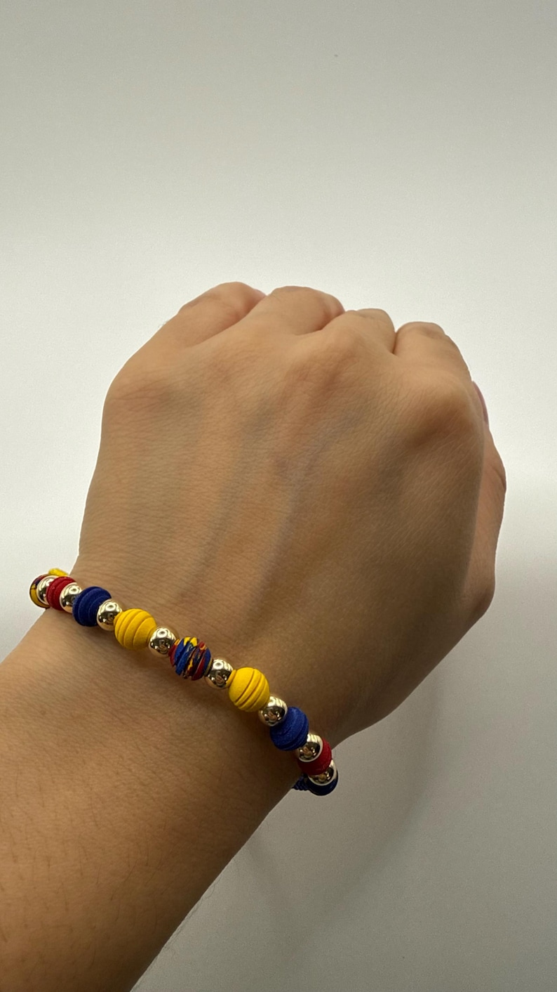 18k Gold Plated Colombia Handmade Bracelet. Pulsera balines baño de oro 18K. Ajustable. Adjustable. image 5