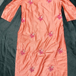 Indian kurti/Indian silk kurti/embroidered kurti for women/ready to wear kurti for girls size(Small)
