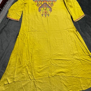 Indian kurti/Indian silk kurti/embroidered kurti for women/ready to wear kurti for girls size(XL)