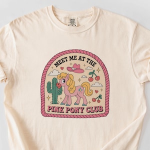 Pink Pony Club, linda vaquera retro del oeste, camiseta Comfort Colors®, dibujo kawaii, camiseta de caballo, desierto, vaquero, vida en el rancho, regalo para ella, 2504-032