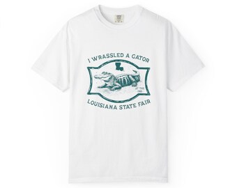 CH-047, Lutei com um Jacaré na Feira Estadual da Louisiana, Camisa Unissex Lavada Comfort Colors®, Luta Engraçada de Jacaré, Meme de Animal Retrô do Sul