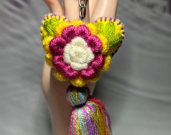 Portachiavi a forma di cuore ricamato: accessorio per borsetta con nappe in stile rococò