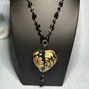 Hand-Painted Ceramic Heart Necklace: Mexican Artisan Jewelry with Agate Earrings