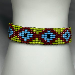 Handmade Huichol Beaded Bracelet: Mexican Artisan Jewelry