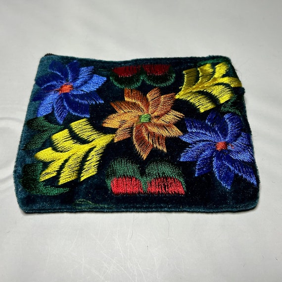 VELVET MINI POUCH BLUE TONES FLOWER PATTERN VELVET MINI POUCH BLUE TONES FLOWER PATTERN