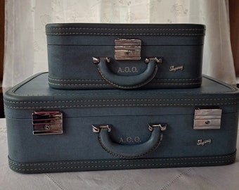 Vintage Luggage Suitcase Set - Blue Skyway with keys