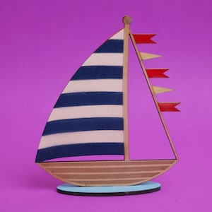 Velero de mesa con soporte - archivo de corte láser