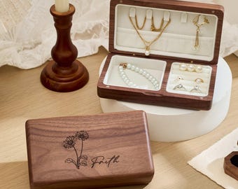 Personalized Wooden Jewelry Box, Engraved Jewelry Travel box, Bridesmaid Gifts, Gift for Bridal Party, Unique Gifts for Mom