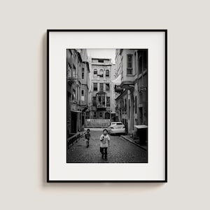 Street Photography Black and White – Professional Travel Photographer Art Print | Digital Download, Turkey