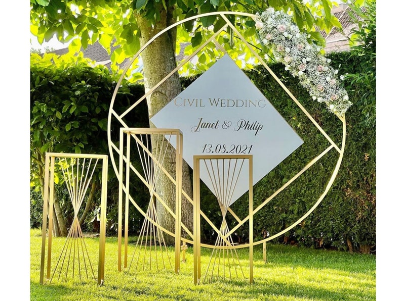 Gold Metal Wedding Arch, Flower Garland Hoop, Round Photo Backdrop